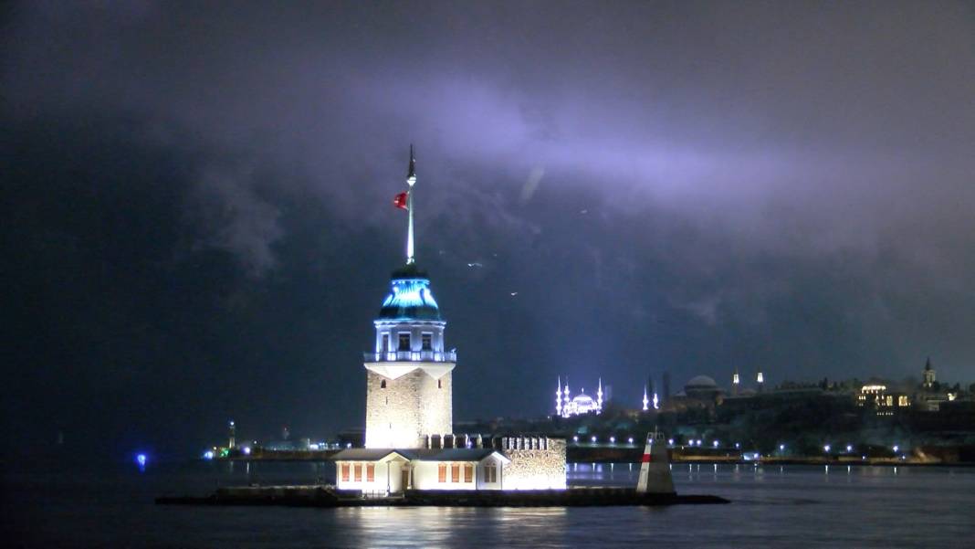 İstanbul tablo gibi! Boğaz gelinlik giydi… 34